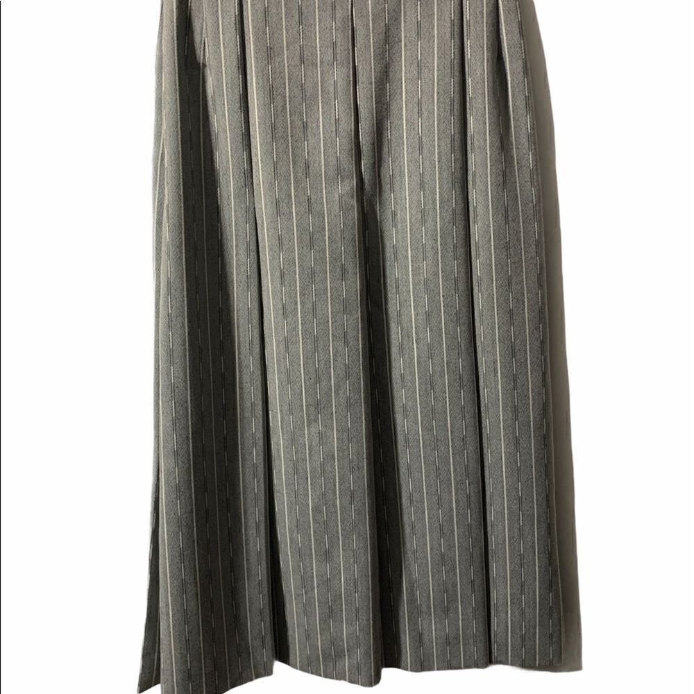 Jaeger High Waisted Wool Blend Skirt - Picture 3 of 9